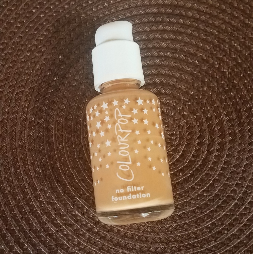 Colourpop No Filter Foundation
